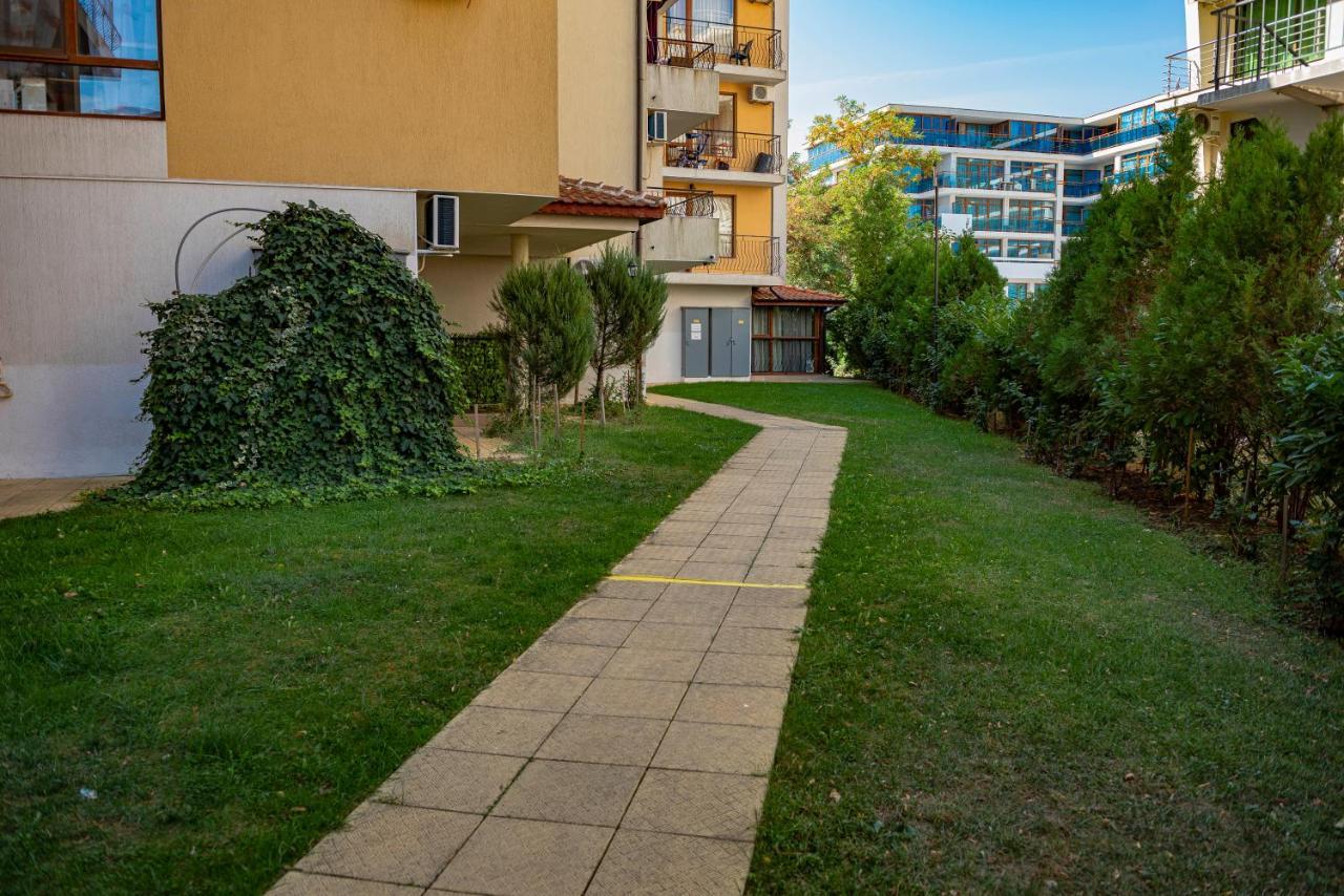 Menada Diamond Bay Apartments Сонячний Берег Екстер'єр фото