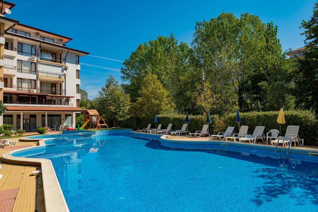 Menada Diamond Bay Apartments Сонячний Берег Екстер'єр фото
