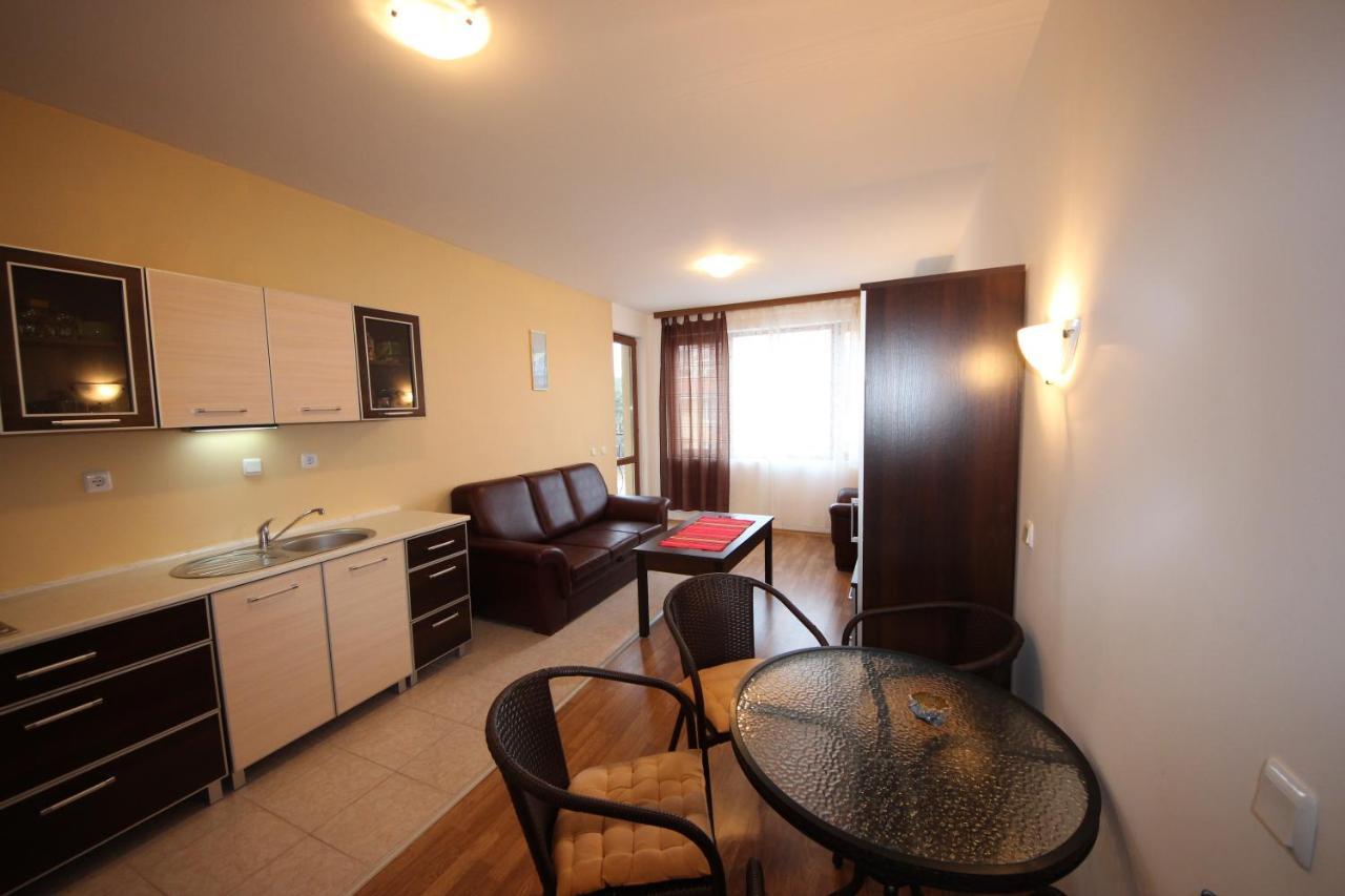 Menada Diamond Bay Apartments Сонячний Берег Екстер'єр фото