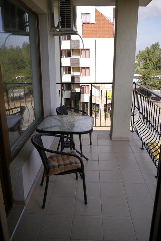 Menada Diamond Bay Apartments Сонячний Берег Екстер'єр фото