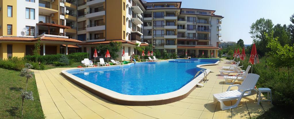 Menada Diamond Bay Apartments Сонячний Берег Екстер'єр фото