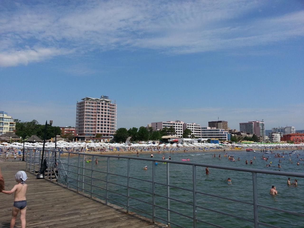 Menada Diamond Bay Apartments Сонячний Берег Екстер'єр фото